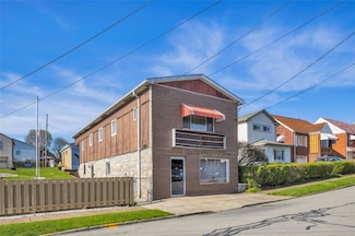 1009 9th Ave, Brackenridge, PA 15014
