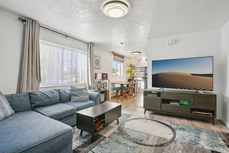 645 Swenson Ave Unit 3, Springville, UT 84663