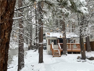 753 Eureka Dr, Big Bear Lake, CA 92315