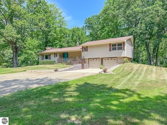 4140 W Mcnally Rd, Coleman, MI 48618