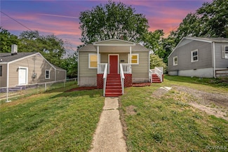25 Cherry St, Petersburg, VA 23803