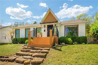 917 N Rush Dr, Fayetteville, AR 72701