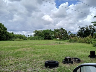 3541 Martin Ct, Fort Myers, FL 33916