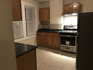 150 Maverick St Unit 3, Chelsea, MA 02150