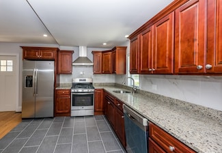 31 Duncan St Unit 2, Dorchester, MA 02122