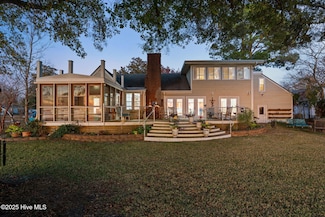 511 N A St, Bridgeton, NC 28519