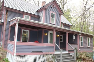 550 Bridge Rd, Florence, MA 01062