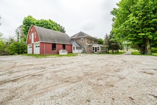 2311 E Glendora Rd, Buchanan, MI 49107
