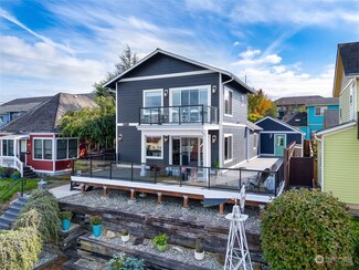 1108 Wall St, Everett, WA 98201