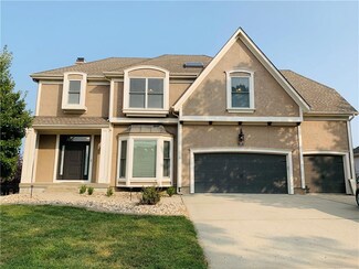 8519 N Richmond Ave, Kansas City, MO 64157