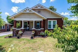 914 1st Ave S, Conover, NC 28613