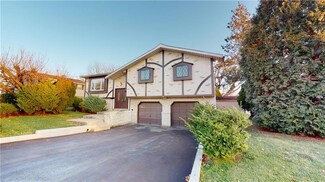 984 W Livingston St, Whitehall, PA 18052