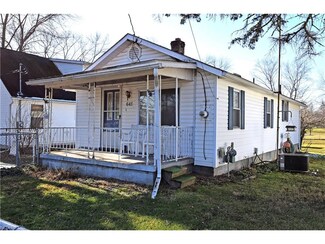 641 Burwell Rd, Leavittsburg, OH 44430
