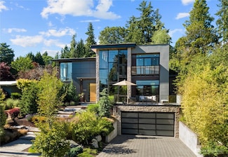 332 10th Ave, Kirkland, WA 98033