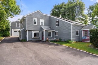 194 Oak St, Foxboro, MA 02035