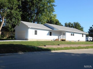 311 E Jefferson St, Elk Point, SD 57025