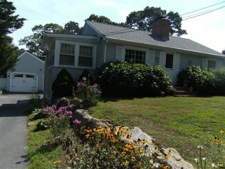 12 Robinson Rd, Sagamore Beach, MA 02562