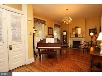 4813 Regent St, Philadelphia, PA 19143