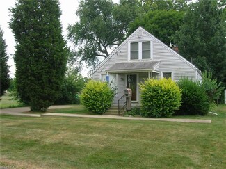 2036 29th St NE, Canton, OH 44705