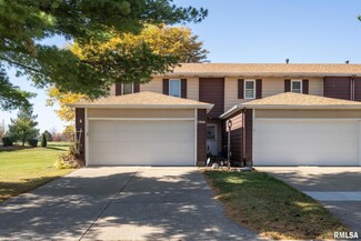 5944 Crow Valley Park Dr, Davenport, IA 52807