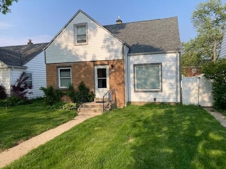 3530 N 61st St, Milwaukee, WI 53216