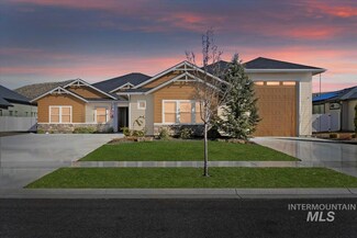 9540 W Mirror Pond Dr, Garden City, ID 83714