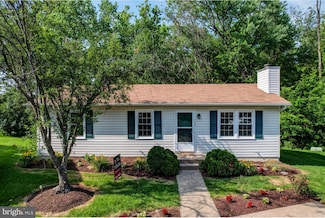 125 Oak View Dr SE, Leesburg, VA 20175
