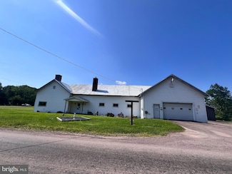 733 Saint Paul Rd, Meyersdale, PA 15552