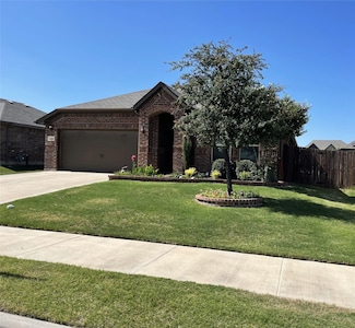 264 Cattlemans Trail, Saginaw, TX 76131