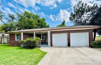 1014 Maxwell St NW, Ardmore, OK 73401