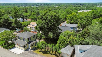 11 Brinkley St, Providence, RI 02909