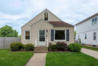 6931 43rd Ave, Kenosha, WI 53142