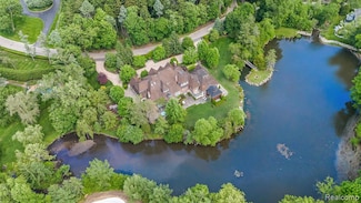 1055 Orchard Ridge Rd, Bloomfield Hills, MI 48304