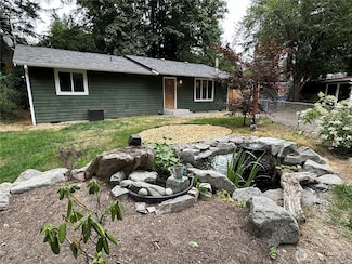 90 NE Burt Ct, Belfair, WA 98528