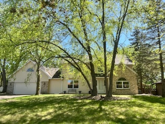6315 Upper 44th St N, Saint Paul, MN 55128
