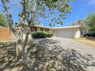 45567 Andale Ave, Lancaster, CA 93535