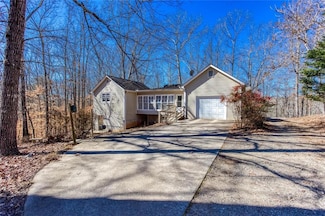 2370 Huckleberry Ln, Lithia Springs, GA 30122