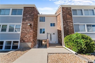 10240 W 96th Terrace Unit B, Overland Park, KS 66212