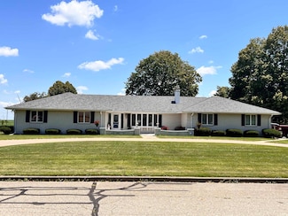 503 S Park Dr, Fowler, IN 47944