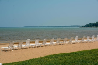 2305 N Us-31 Unit 400, Traverse City, MI 49686