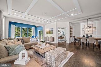 630 Mayfield Falls Dr, Newark, DE 19702