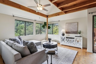 32 Glen Dr, Fairfax, CA 94930