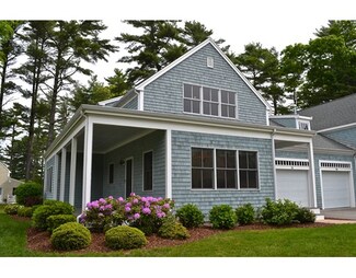 31 Hathaway Pond Cir Unit 31, Rochester, MA 02770