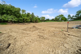 2220 Watchfield Dr, South Park, PA 15129