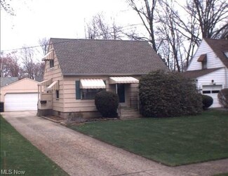 1376 Norwood St NW, Warren, OH 44485