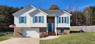154 Russell Springs Dr, Lynchburg, VA 24501