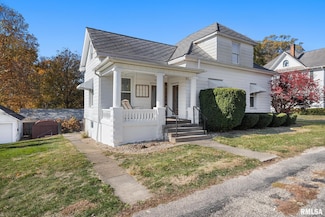 203 Lyons Ct, Toulon, IL 61483