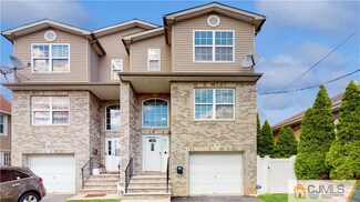40 Randolph St, Carteret, NJ 07008