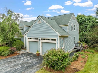 8 Fox Run Rd, Amherst, NH 03031