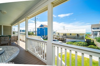 111 Caswell St, Atlantic Beach, NC 28512